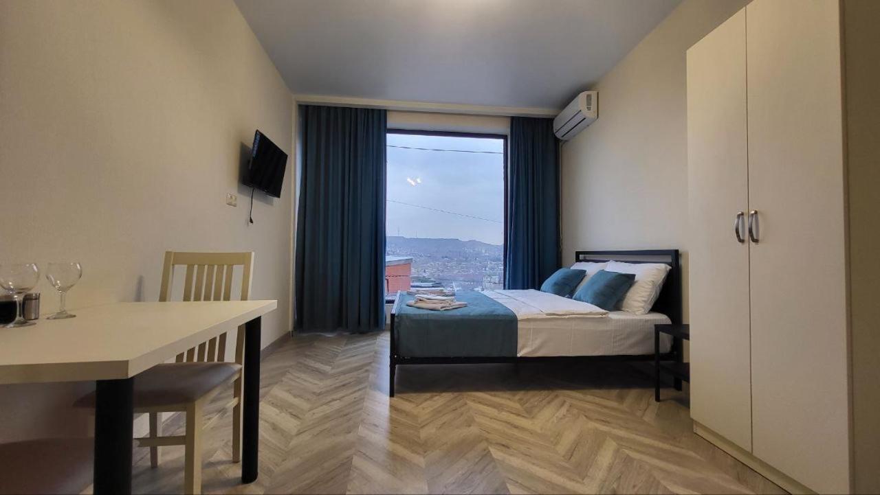 Brothers Apartments With Terrace In Old Tbilisi Luaran gambar
