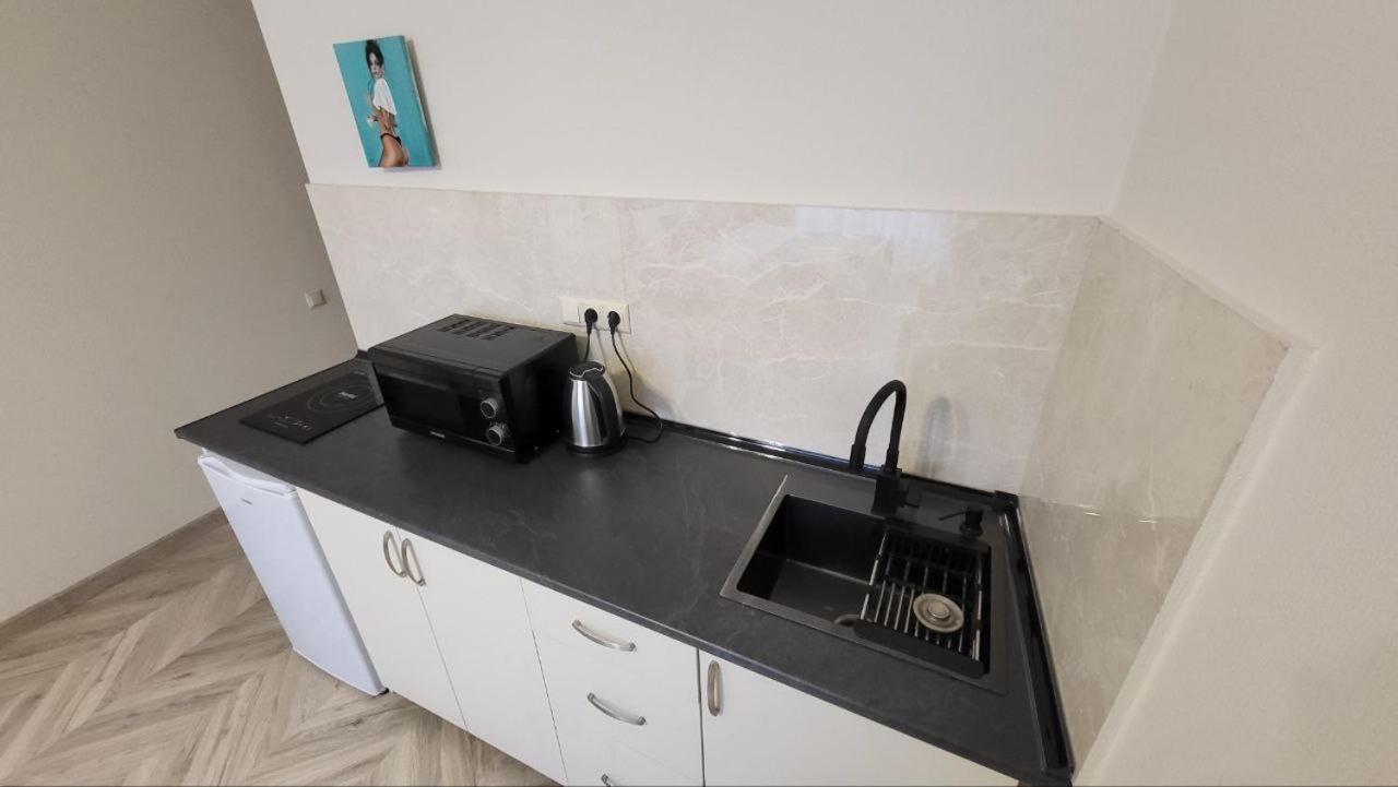 Brothers Apartments With Terrace In Old Tbilisi Luaran gambar