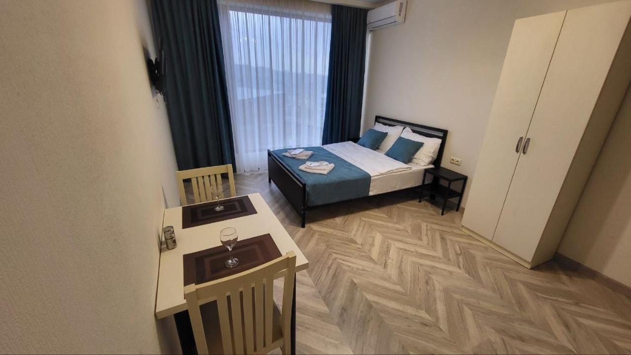Brothers Apartments With Terrace In Old Tbilisi Luaran gambar