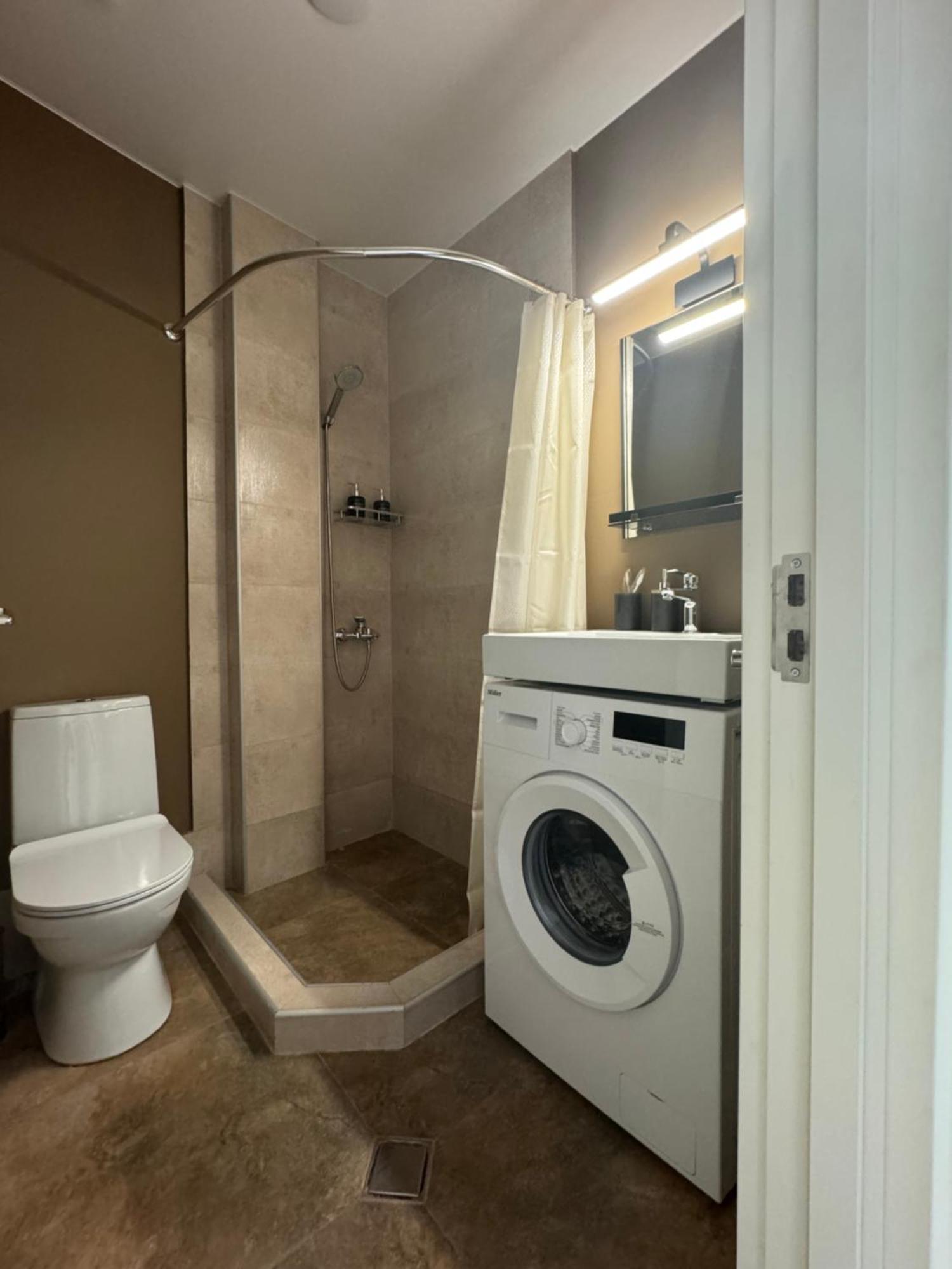 Brothers Apartments With Terrace In Old Tbilisi Luaran gambar