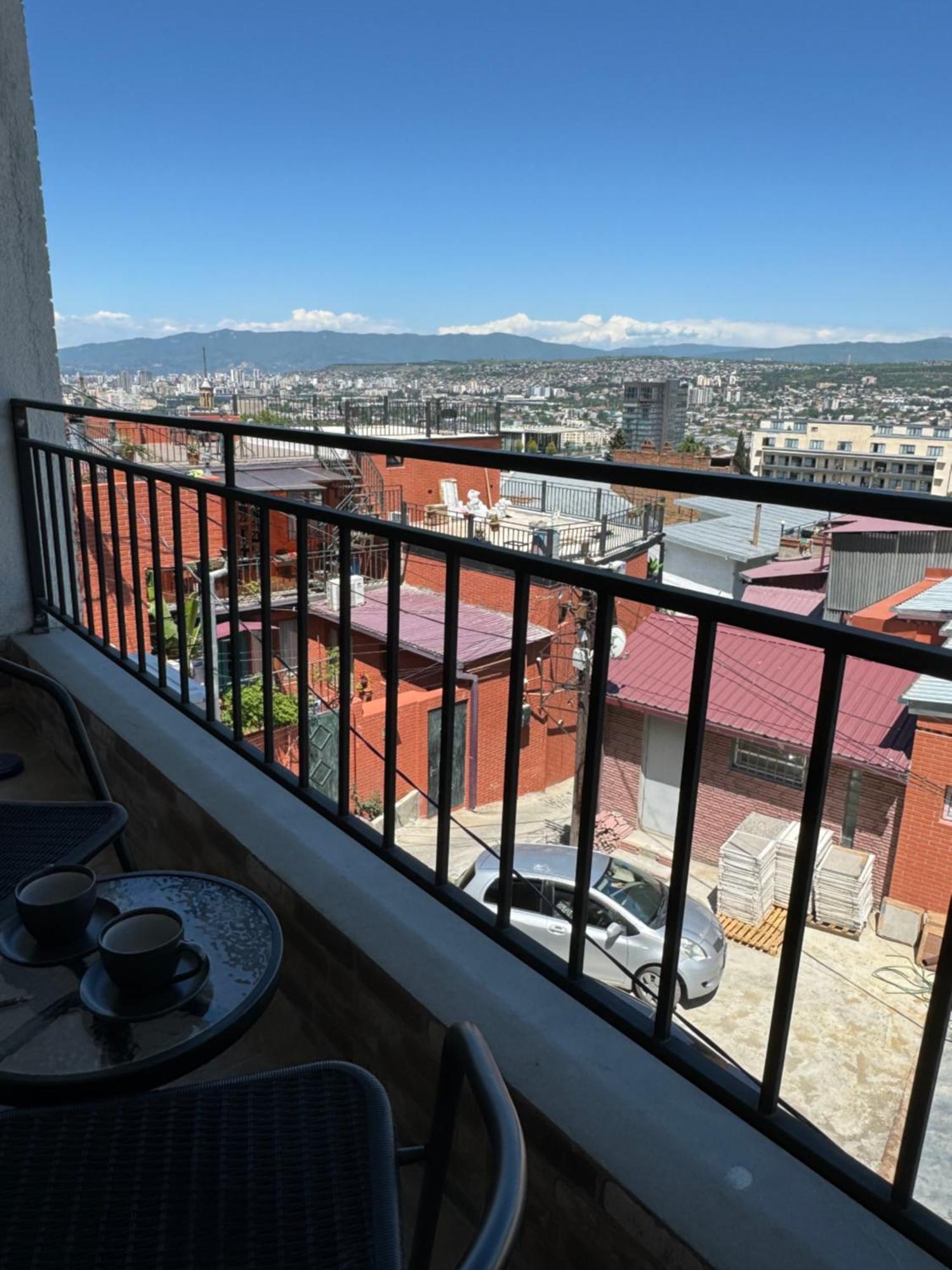 Brothers Apartments With Terrace In Old Tbilisi Luaran gambar