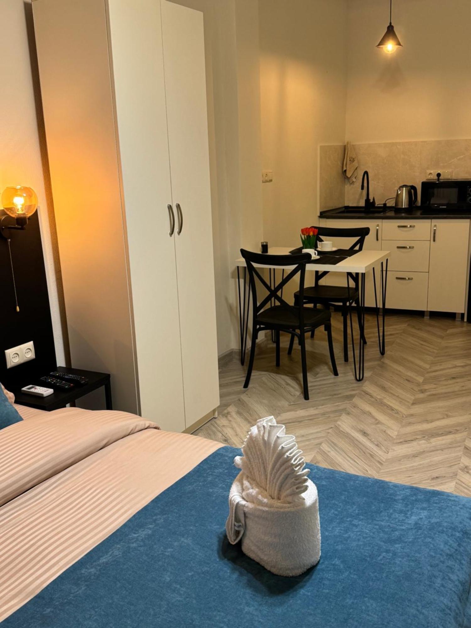 Brothers Apartments With Terrace In Old Tbilisi Luaran gambar