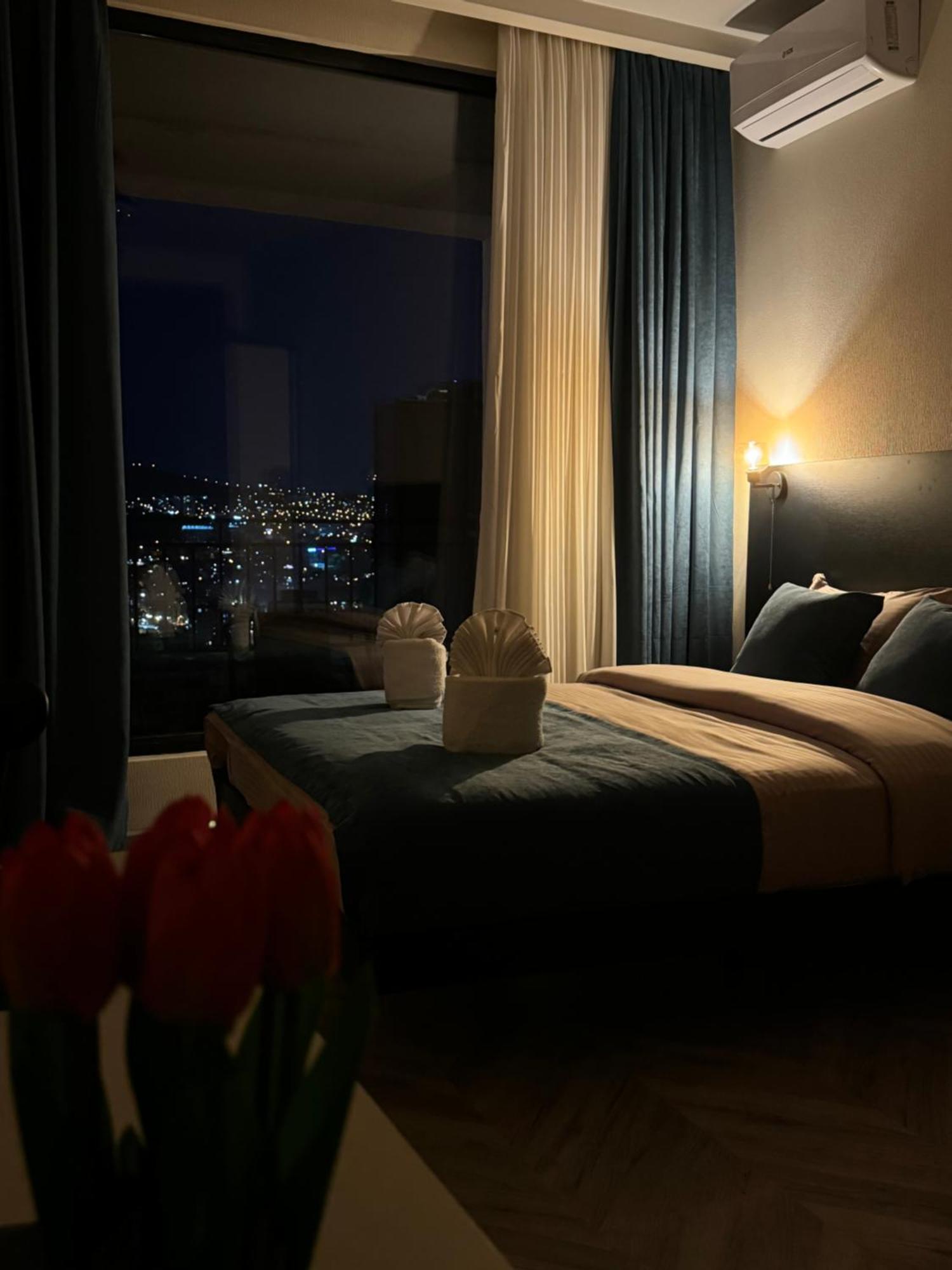 Brothers Apartments With Terrace In Old Tbilisi Luaran gambar