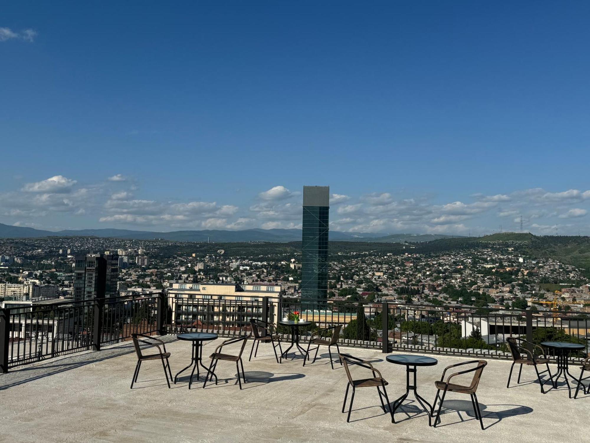 Brothers Apartments With Terrace In Old Tbilisi Luaran gambar